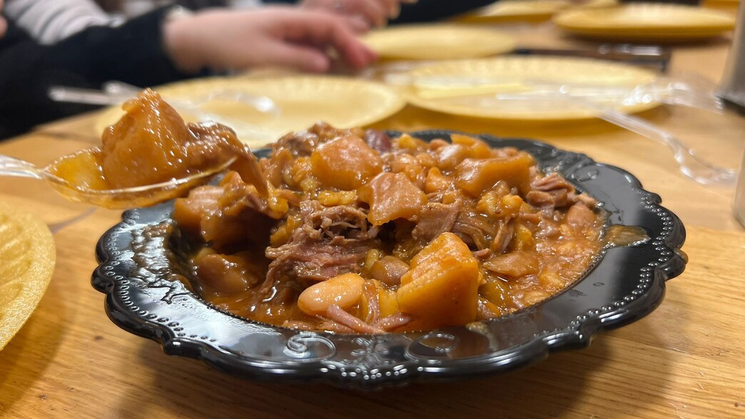 טשולנט במוטי'ס טשולנט במוטי'ס