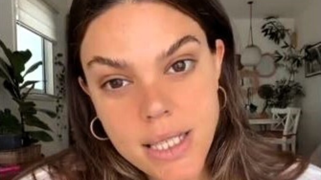 מציצים לבית של קרן שחם מציצים לבית של קרן שחם