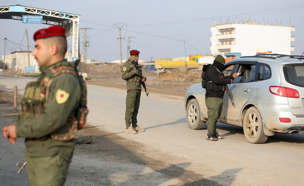 כוחות כורדיים באזור העיר קמישלי, צפון-מזרח סוריה (צילום: רויטרס)