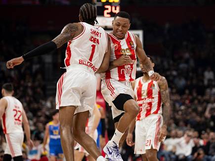 האדומים חגגו בפתיחה (GETTY)