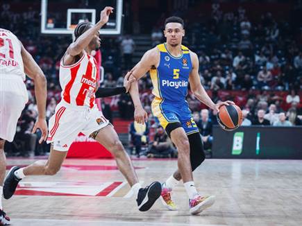 ווייד בולדווין עשה מהלכים גדולים (DRORDJE KOSTIC)