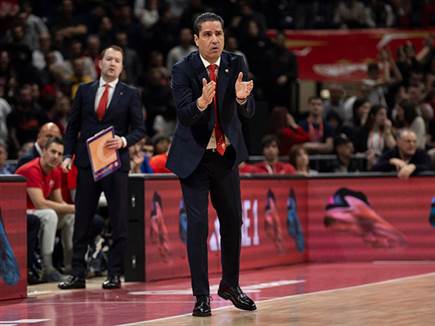 יאניס ספרופולוס איבד יתרון גדול (GETTY)