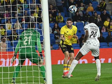 נתניה שלטה בכדור (ברני ארדוב)