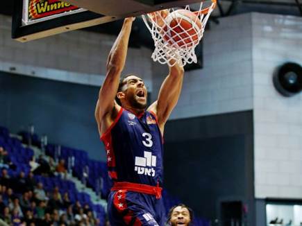 אמין סטיבנס. גם הוא לא הספיק (אלן שיבר)