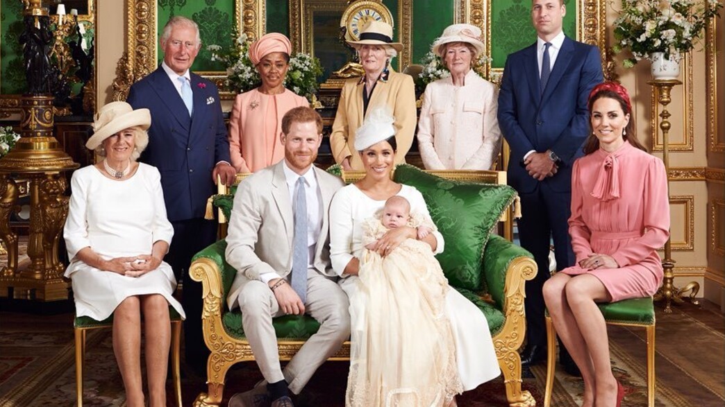 תמונה של משפחת המלוכה שעברה מניפולציה דיגיטלית (צילום: אינסטגרם @The Duke and Duchess of Sussex)
