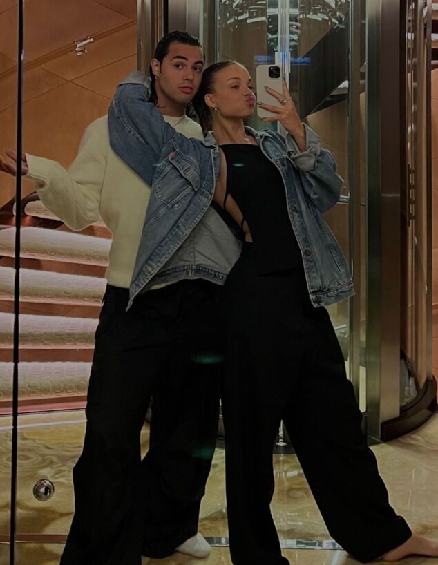אנה זק ומרגי בתמונה זוגית ראשונה (צילום: instagram)