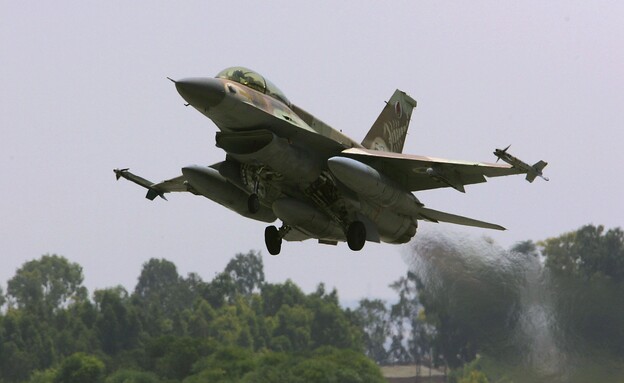 מטוס F16-D (צילום: David Silverman, getty images)
