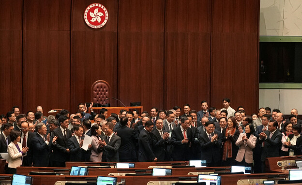 ההצבעה בפרלמנט בהונג קונג על סעיף 23 (צילום: רויטרס)