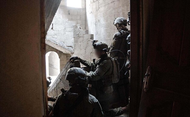 צוות הקרב של עוצבת הקומנדו נלחם בשכונת אל-אמל (צילום: דובר צה