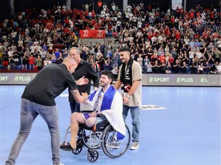 (הדר ואן קולא, איגוד הכדוריד)