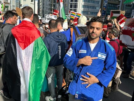 שגיא מוקי בהפגנה פרו פלסטינית