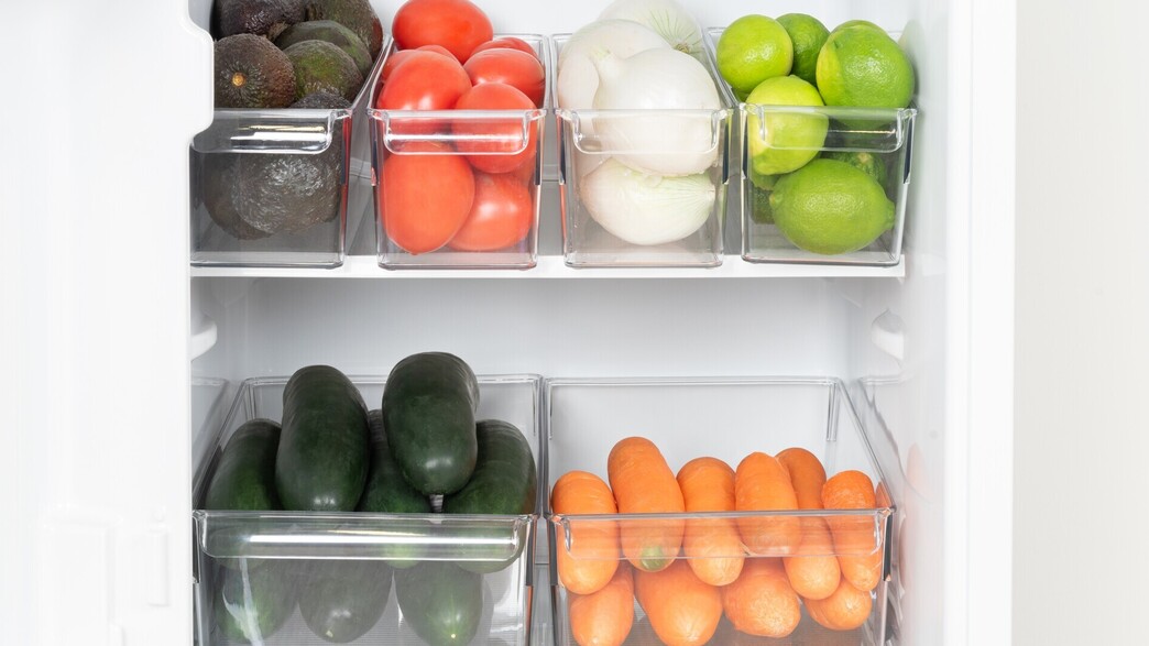 פירות וירקות במקרר פירות וירקות במקרר