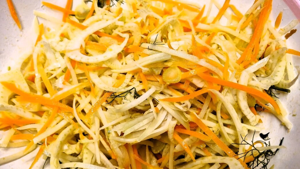 סלט שורשים חובה