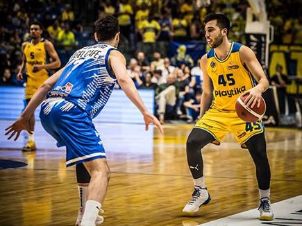 אבל מכבי ת&quot;א השתלטה על המשחק ברבע השני (צילום: עודד קרני)