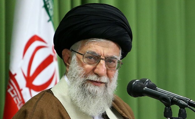 המנהיג העליון של איראן, עלי חמינאי (צילום: Iranian Leader's Press Office - Handout/Anadolu Agency/Getty Images)