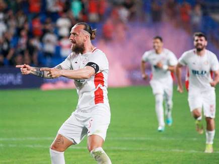 עוד ציון דרך בשבילו. ג`ניה ברקמן (קובי אליהו)