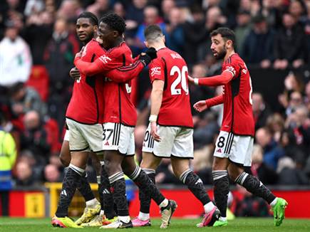 מאיינו קבע מהפך לשדים האדומים (Michael Regan/Getty Images)