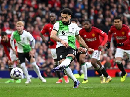 וסלאח השווה מהנקודה הלבנה (Michael Regan/Getty Images)