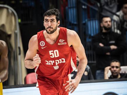 יובל זוסמן במשחק טוב (עודד קרני)