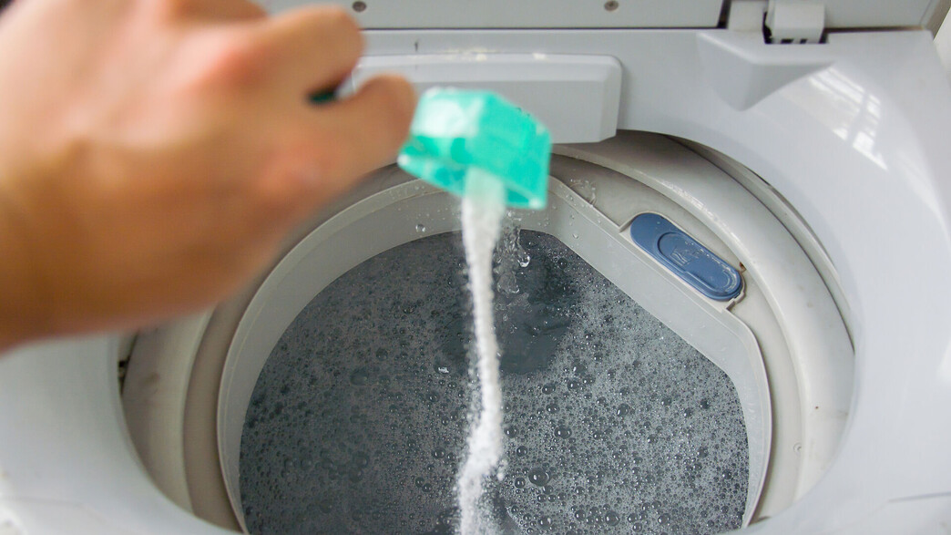 כביסה, הוספת אבקה לבנה למכונת כביסה כביסה, הוספת אבקה לבנה למכונת כביסה