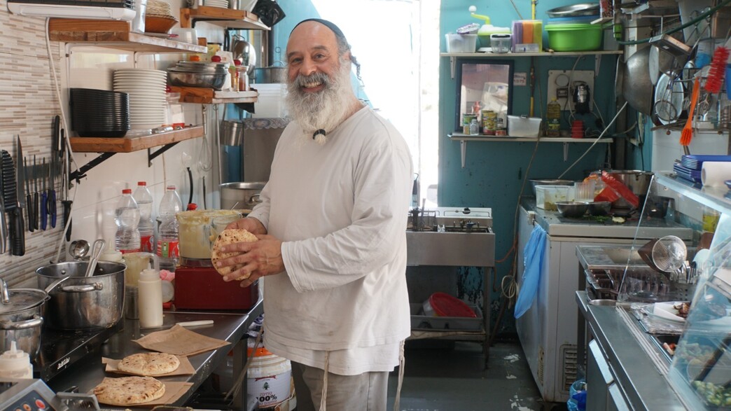 חומוס קולמבו חומוס קולמבו