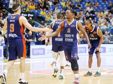 זה היה קרוב. שחקני נס ציונה (אלן שיבר)