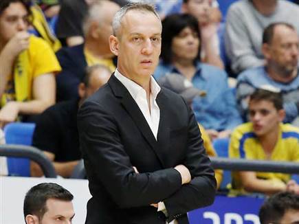 הראש של הקבוצה שלו כבר בפליי אין. עודד קטש (אלן שיבר)