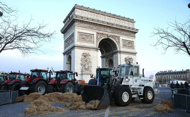 מחאת החקלאים פריז אולימפיאדה 2024 צרפת (צילום: THOMAS SAMSON, getty images)