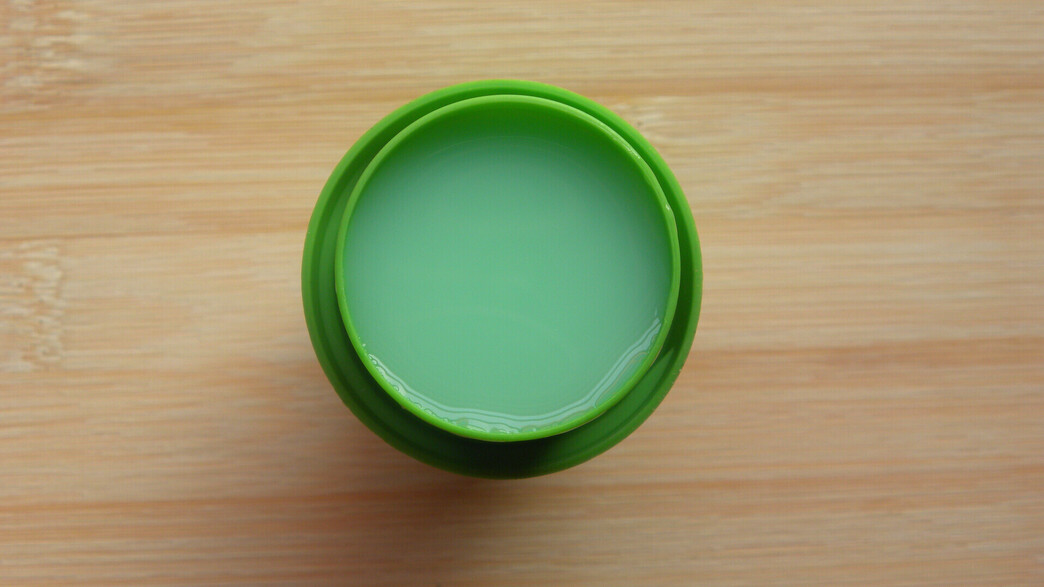 מרכך כביסה בפקק ירוק מרכך כביסה בפקק ירוק