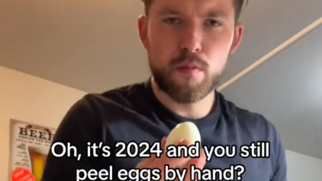 טיפ לקילוף מושלם של ביצה קשה