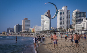 חוף הים בתל אביב (צילום: אבשלום ששוני, פלאש 90)