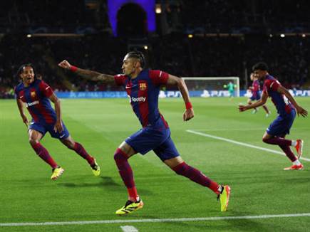 החל עם שער מוקדם של ראפיניה (getty)