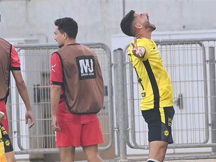 בר כהן כבש את שער הניצחון כבר בדקה ה-21 (ברני ארדוב)