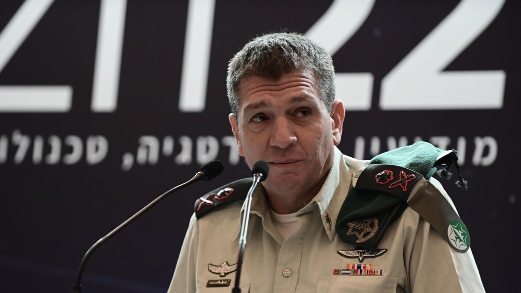 האלוף אהרון חליוה