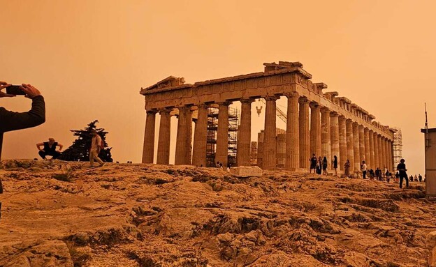 אקרופוליס יוון סערת חול אתונה (צילום: טלי גיל)