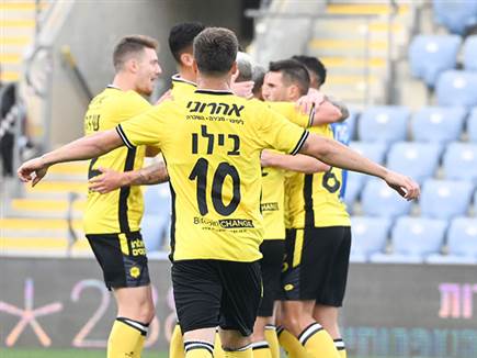 כבשו שער מוקדם (צילום: ברני ארדוב)