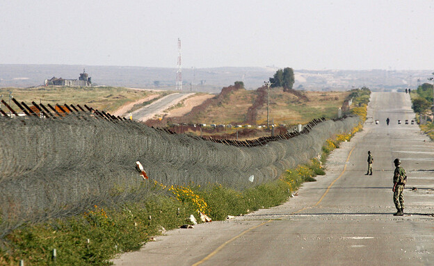 אזור הציר (צילום: CRIS BOURONCLE/AFP via Getty Images)