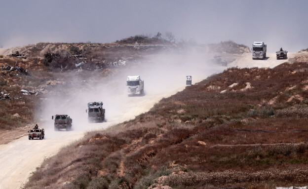 כוחות צה"ל יוצאים מעזה - אפריל 2024 (צילום: JACK GUEZ, AFP)
