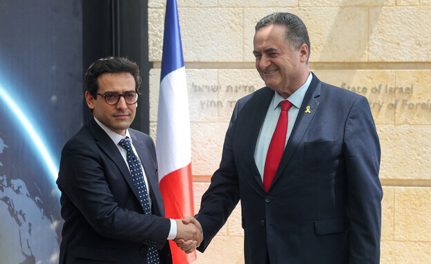 ישראל כ"ץ וסטפן סז'ורנה שר החוץ הצרפתי (צילום: רויטרס)