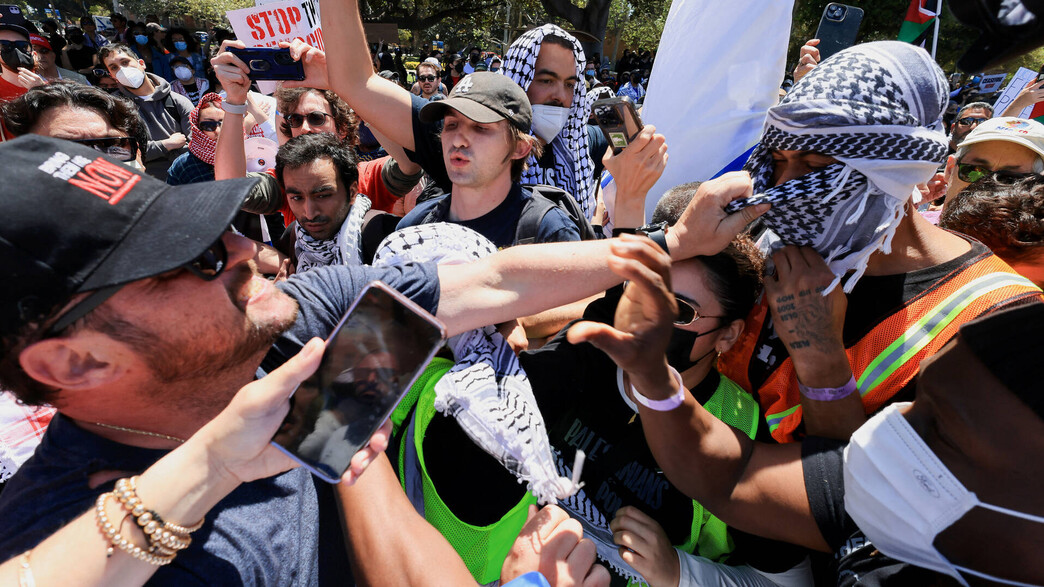 עימותים אלימים באוניברסיטת UCLA