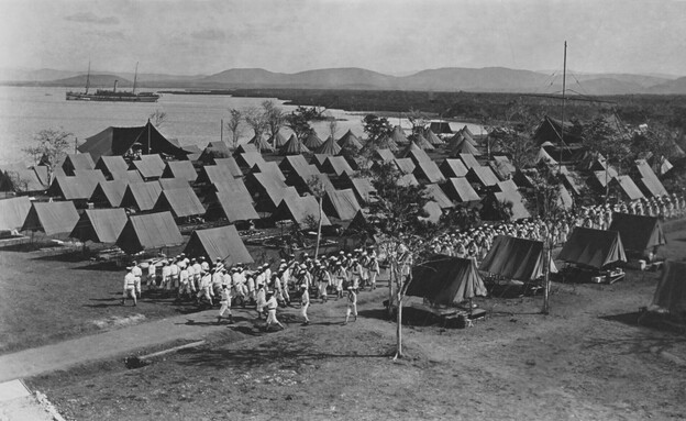 חיילים אמריקנים מפרץ גואנטמנו קובה 1909 (צילום: Everett Collection, shutterstock)