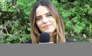 רותם סלע על משדר "זיכרון בסלון" הערב (צילום: מתוך "משדר מיוחד" עם אלמוג בוקר, קשת 12)