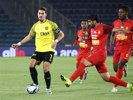 אבל אחרי הופעה התקפית לא טובה (צילום: דני מרון)