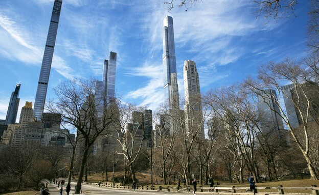 קו הרקיע של מגדלי המיליארדרים במנהטן, ניו יורק (צילום: AP)
