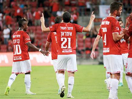 וברגע מדהים נוסף של עומאר (צילום: קובי אליהו)