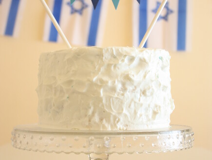 עוגת יום העצמאות - סגורה (צילום: פז אלסטר, Cake It Easy)