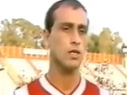 המלך של הפועל ובעיטות הבננות, סיני