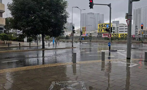 גשם בתל אביב (צילום: לפי סעיף 27 א')