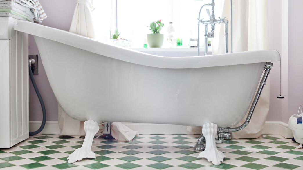 אמבטיה (צילום: Shebeko, Shutterstock)