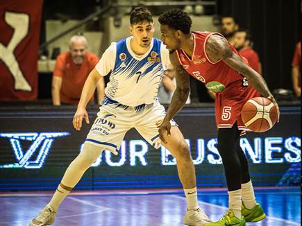 הפועל תל אביב פתחה בסערה (עודד קרני)